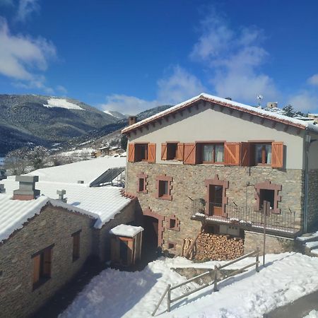 Can Tubau - Casa Rural - Apartaments Campelles ภายนอก รูปภาพ