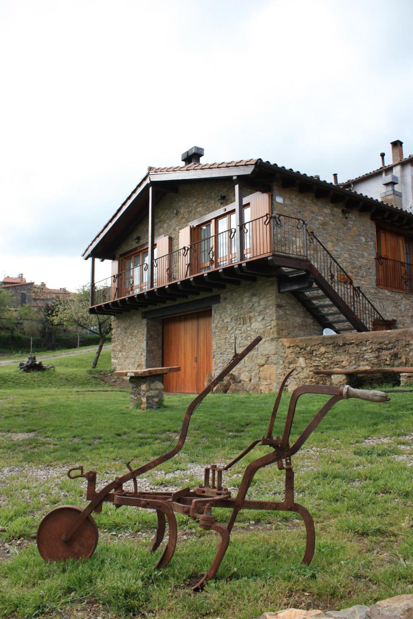 Can Tubau - Casa Rural - Apartaments Campelles ภายนอก รูปภาพ