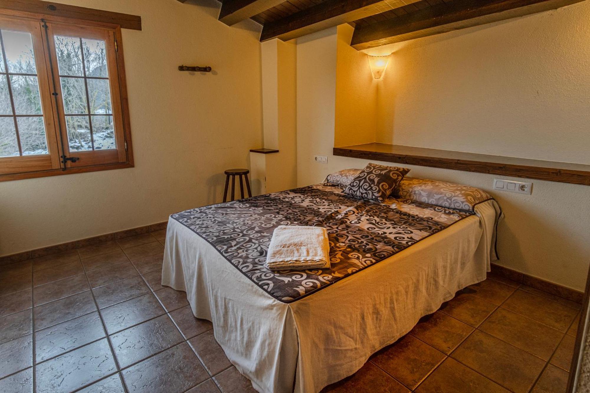 Can Tubau - Casa Rural - Apartaments Campelles ภายนอก รูปภาพ